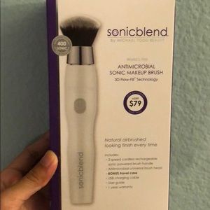 Sonic blend makeup brush 😊